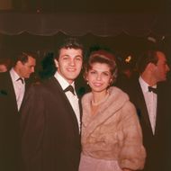 Sands & Sinatra (Image via Getty)
